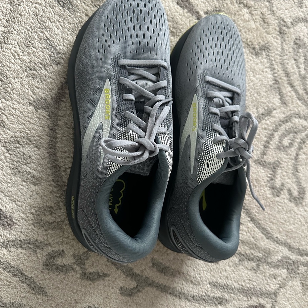 Brooks Men’s Ghost 16 Running Shoes